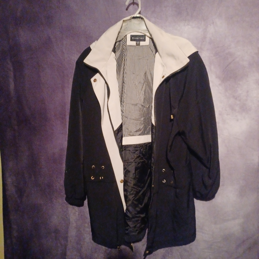 Braetan Brand Jacket In gently used condition 14/16
